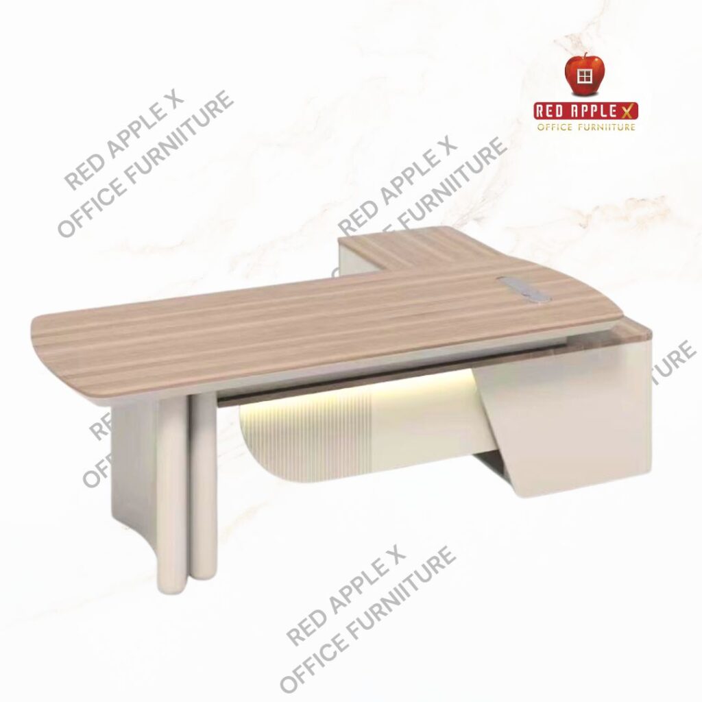 Desk Red apple (Sept) (37)